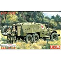 Ex URSS - BTP 152 K Ambulanza (motore dettagliato+ruote in gomma+fotoincisioni) SK211